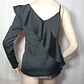 Blusa Asimétrica Satinada Negra NLY Trend Talla 36 - Miniatura 4