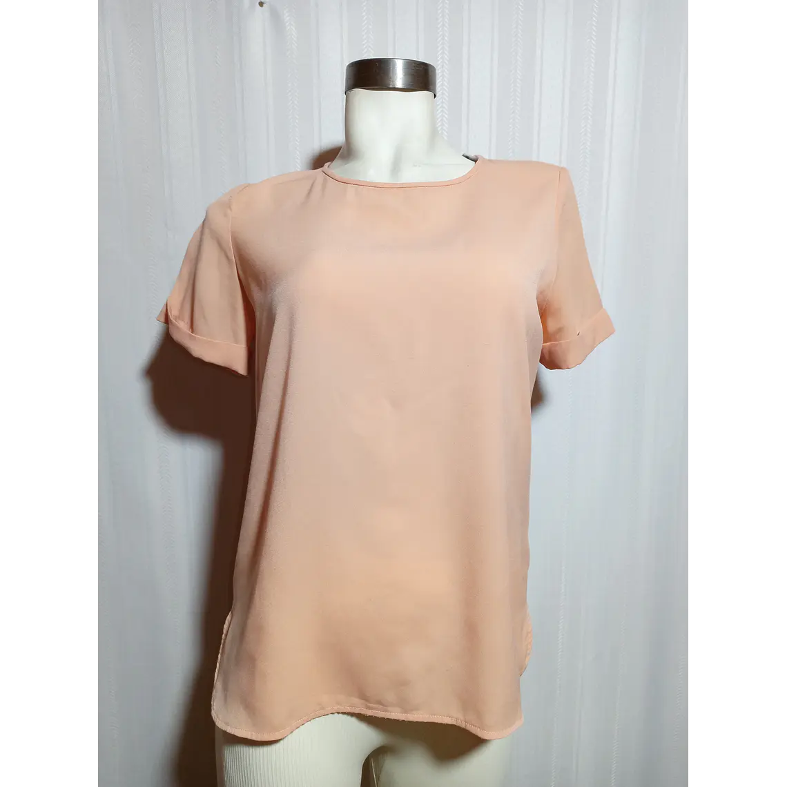 Blusa Manga Corta Color Damasco con Doblez – Stradivarius Talla M 1