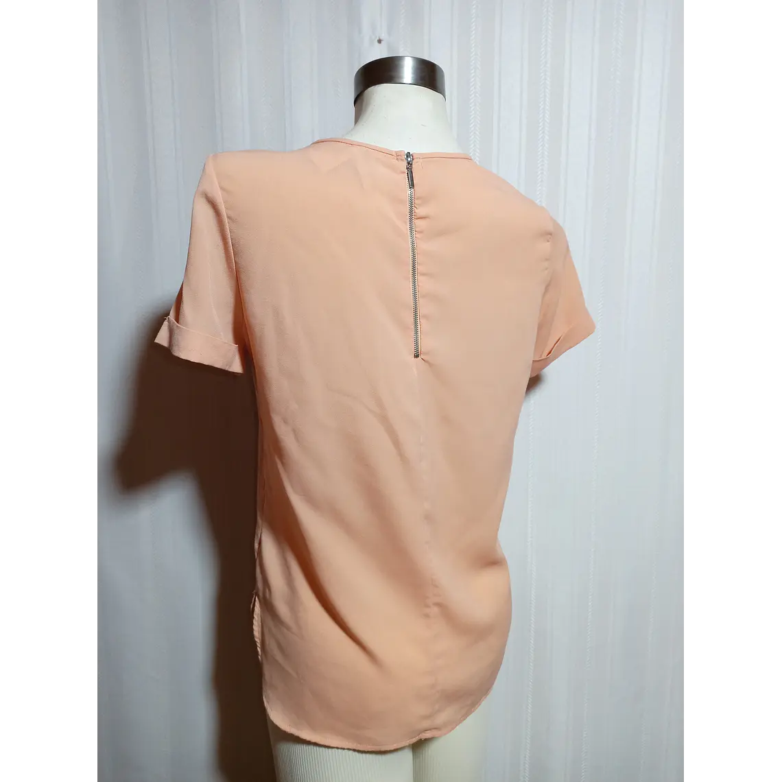 Blusa Manga Corta Color Damasco con Doblez – Stradivarius Talla M 4