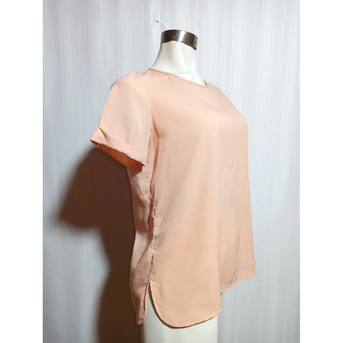 Blusa Manga Corta Color Damasco con Doblez – Stradivarius Talla M 2