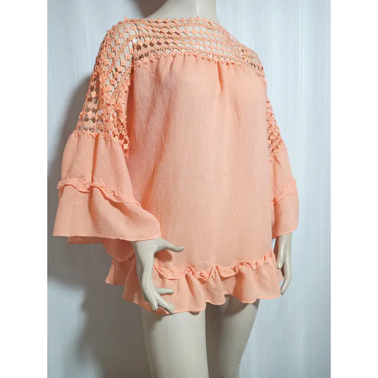 Blusa Romántica Boho con Encaje Calado y Mangas Acampanadas – Lifestyle Attitude Talla 2X / Plus Size 3