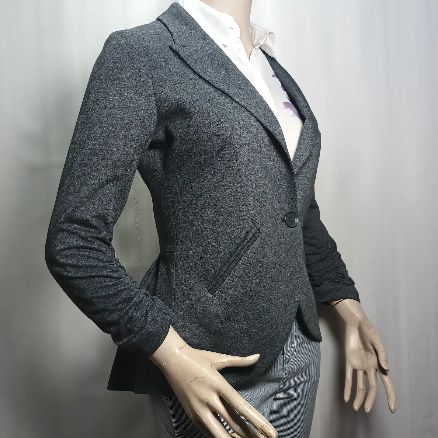 Blazer Casual Gris Jaspeado con Mangas Fruncidas – Gibson (Talla S) 1