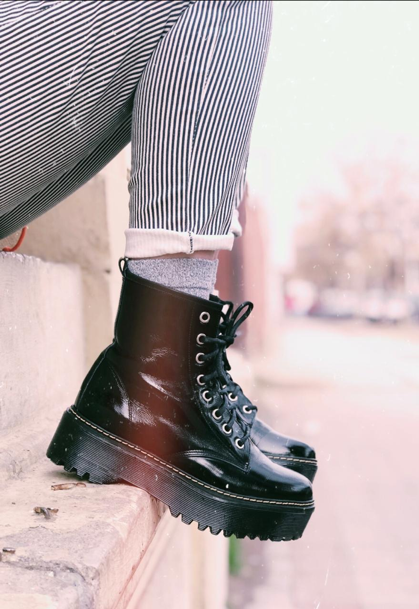 Botín 222 Charol Negro  2