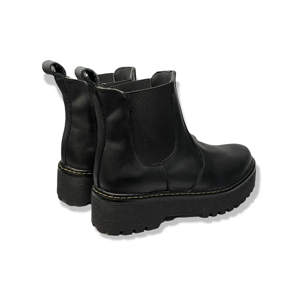 Botín Calafate Negro Opaco 2