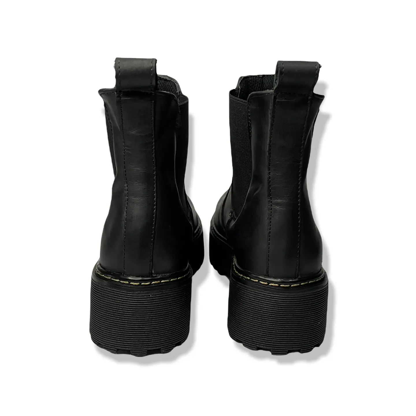 Botín Calafate Negro Opaco 3