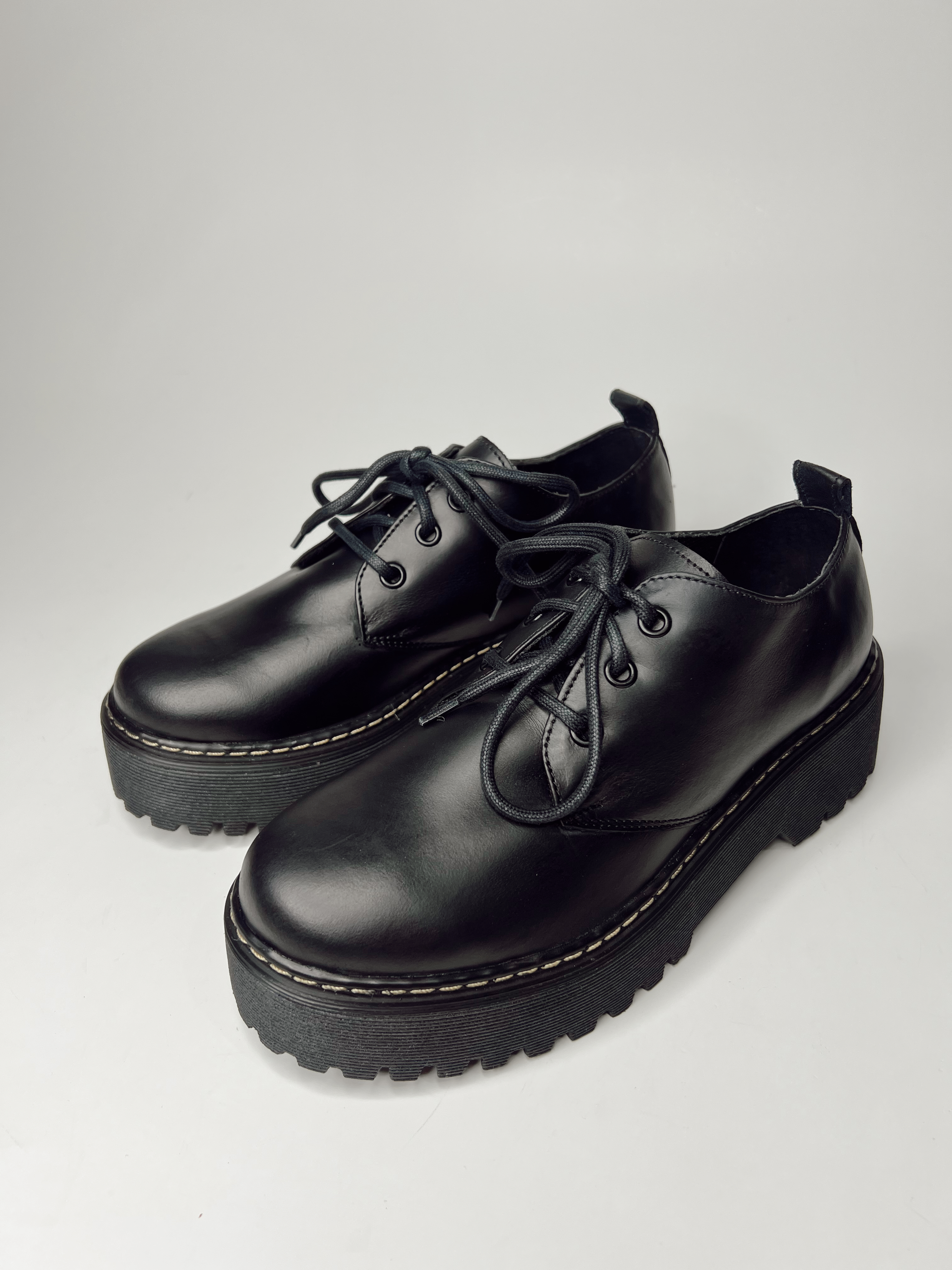 Fezco Negro Cuero