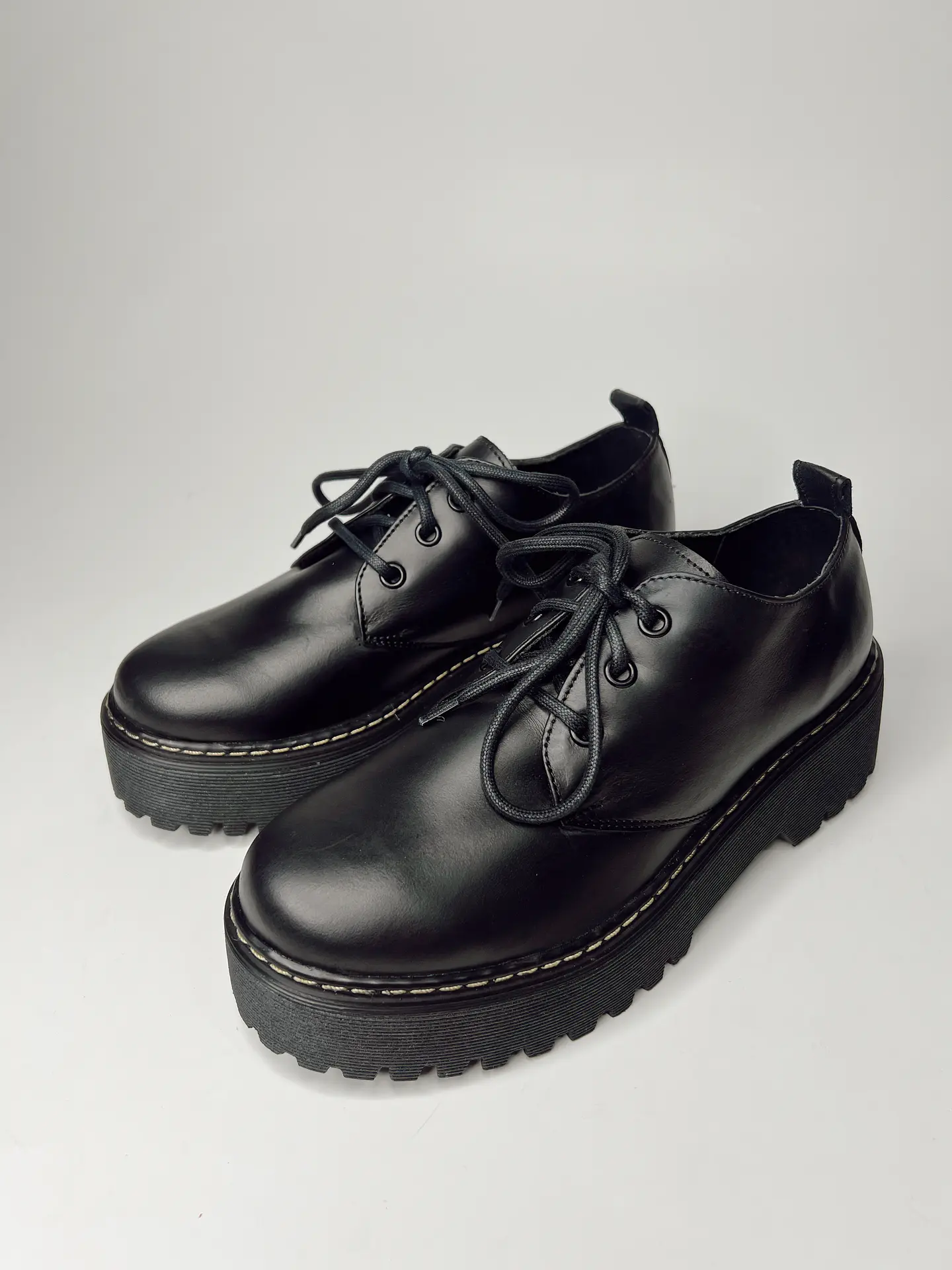 Fezco Negro Cuero 1