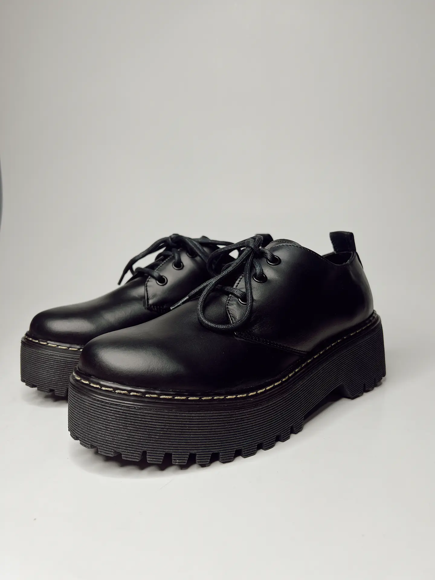 Fezco Negro Cuero 2