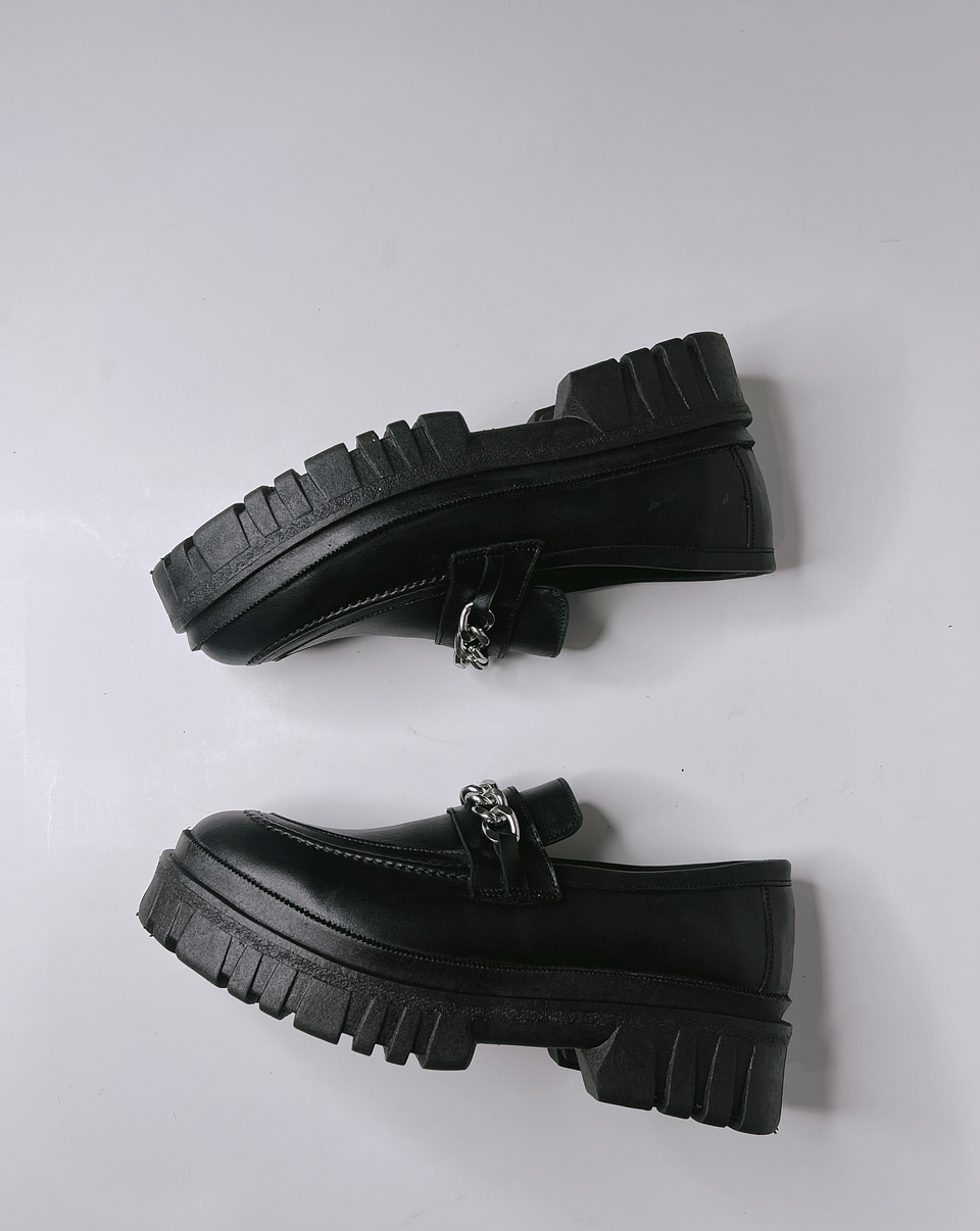 Mocasín Sofia Negro  2