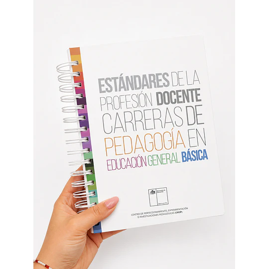 Estándares pedagógicos y disciplinarios para carreras de pedagogía en educación general básica