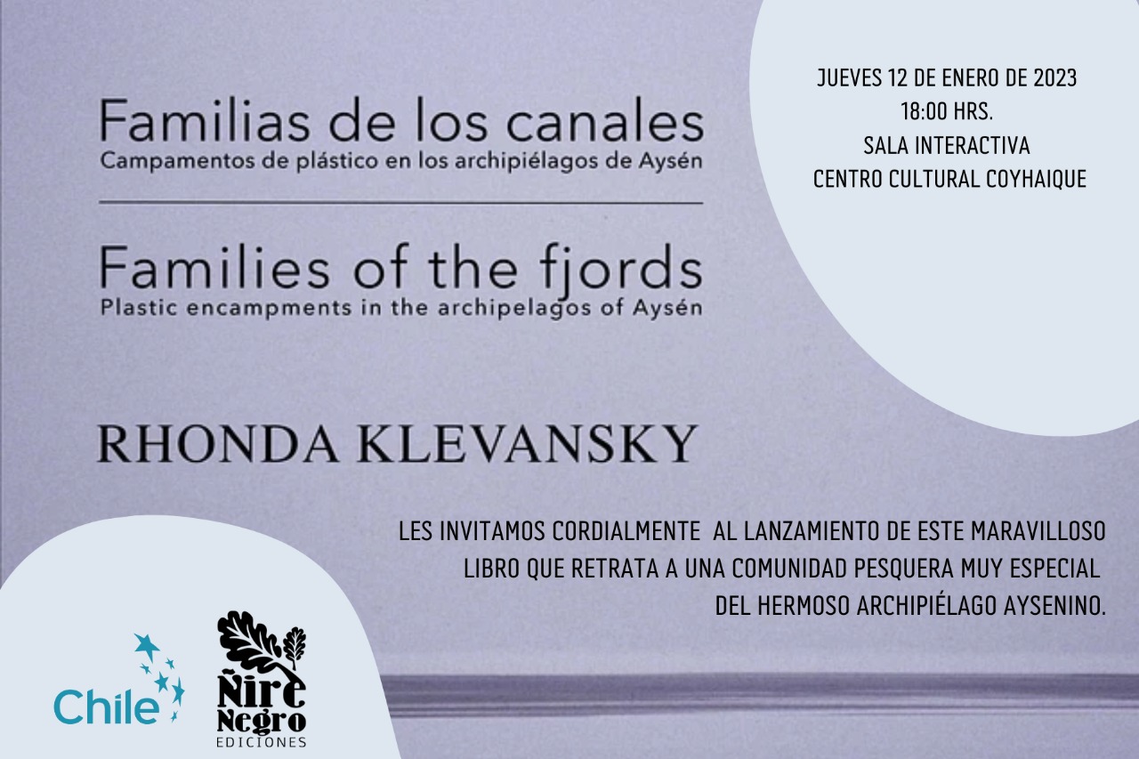 Lanzamiento regional del libro fotográfico bilingüe Familias de los canales/Families of the fjords