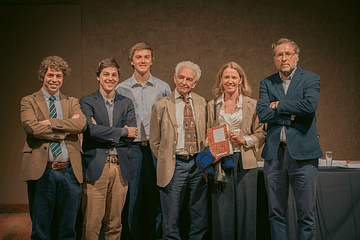 Lanzamiento del libro “Chile en el tiempo: sociedad, política y crisis”, de Gonzalo Vial [05.05.2022]