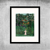 Mujer caminando en un bosque exótico 