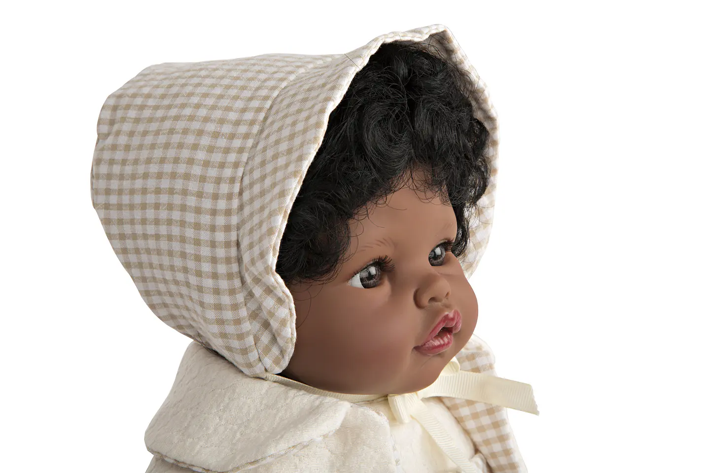 Muñeca 45 cm Saira morena ojos café 3