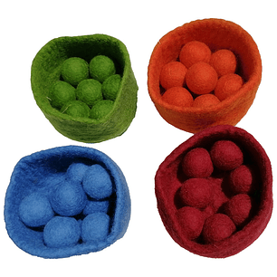 Set de 4 Cuencos de Fieltro con Pelotas