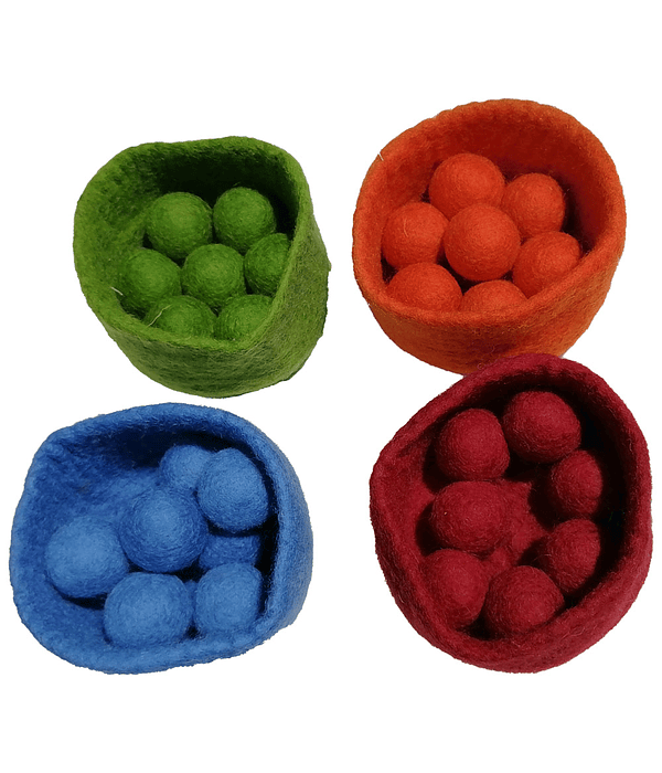 Set de 4 Cuencos de Fieltro con Pelotas