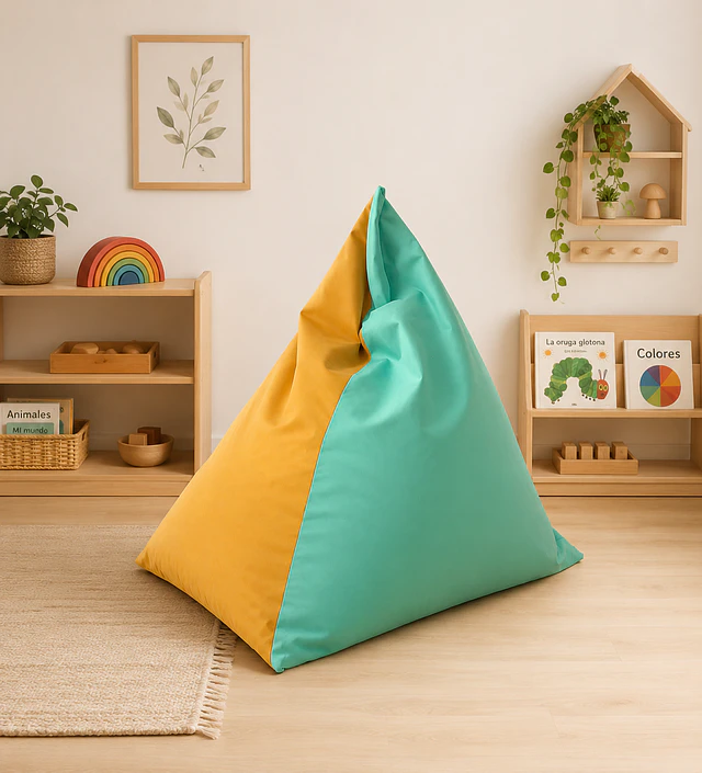 Pouf triangular 90x90x78cm SKU: TEL1178