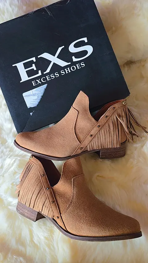 Botines Excess Shoes Flecos Beige 38