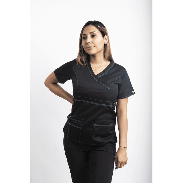 Tela De Invierno - Blusa Cargo Negro Con Hilo Calipso