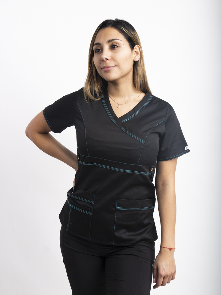 Blusa Cargo Negro Con Hilo Calipso 1