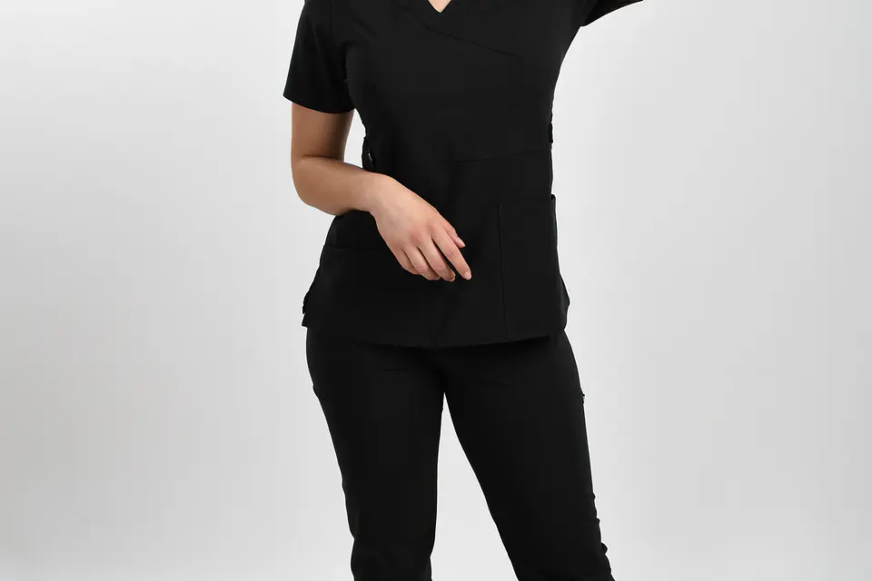Conjunto Clínico Negro Modelo Cargo 2