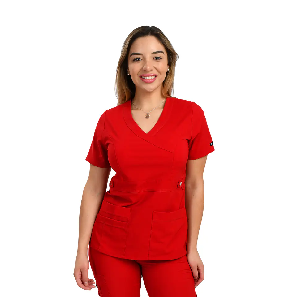Conjunto Clínico Rojo Antifluido Elasticado 1