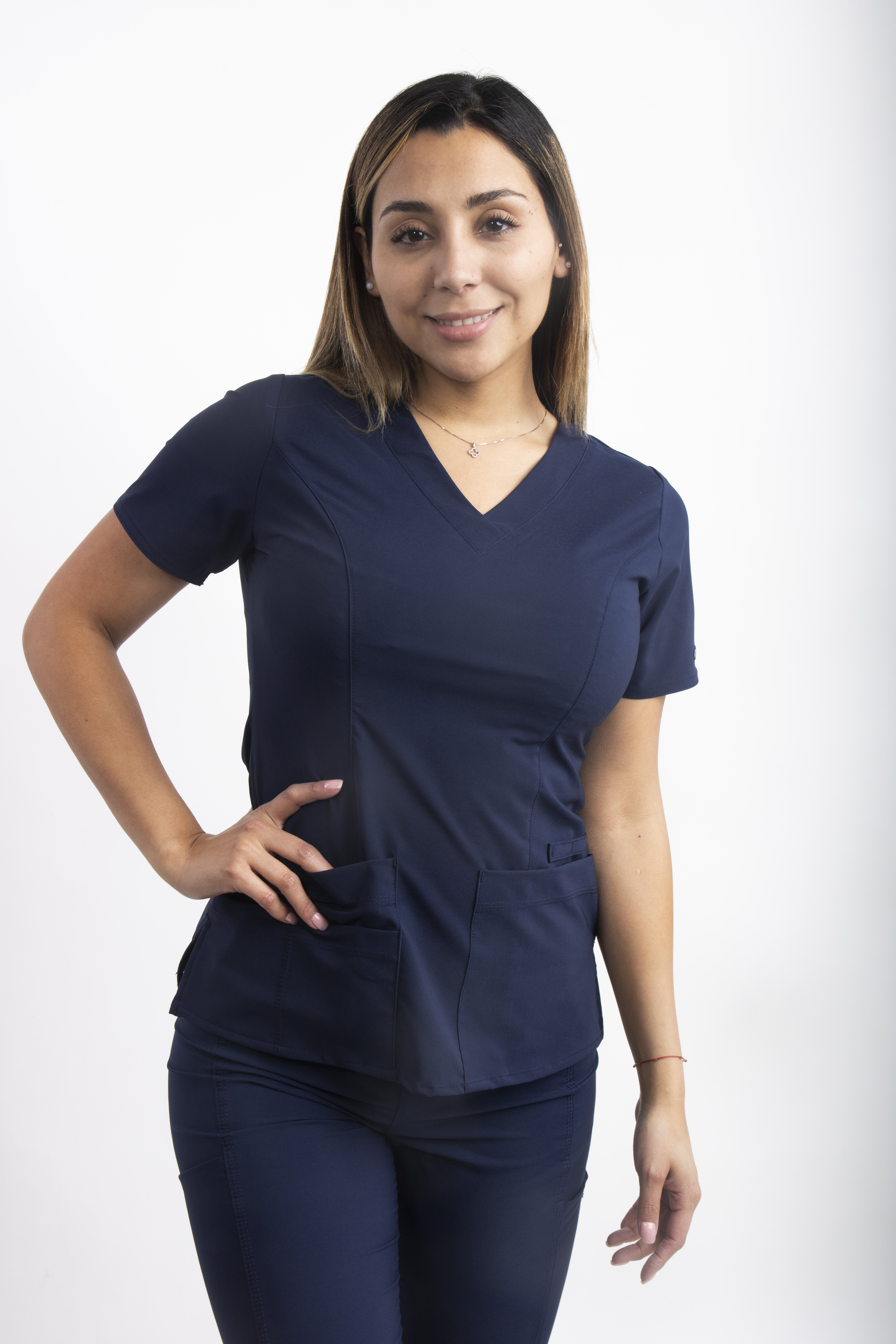 Blusa Iris Color Azul Marino Anti-Fluido Elasticado