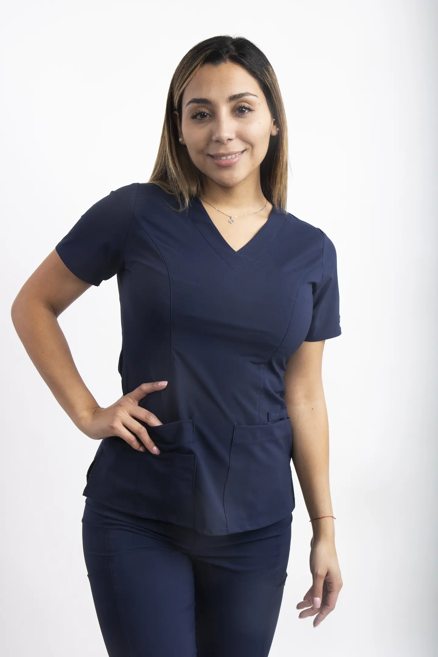 Blusa Iris Color Azul Marino Anti-Fluido Elasticado 1