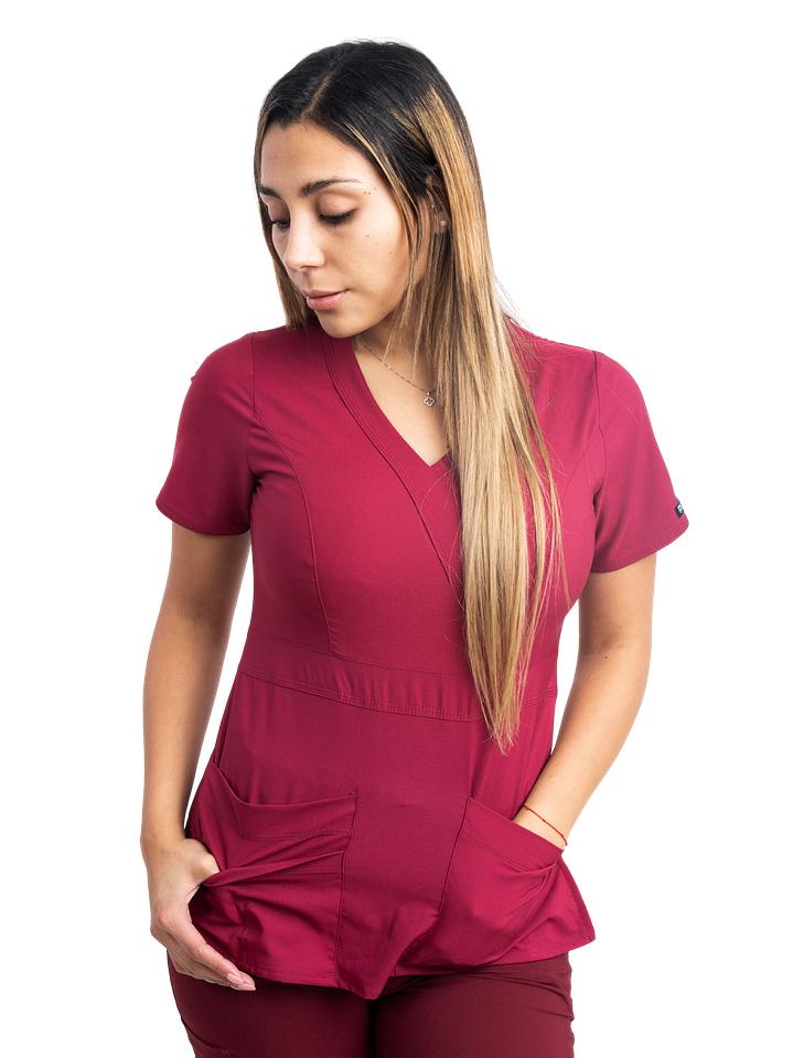 Blusa Modelo Venus Burdeo - Tela Elasticada Antifluido 1