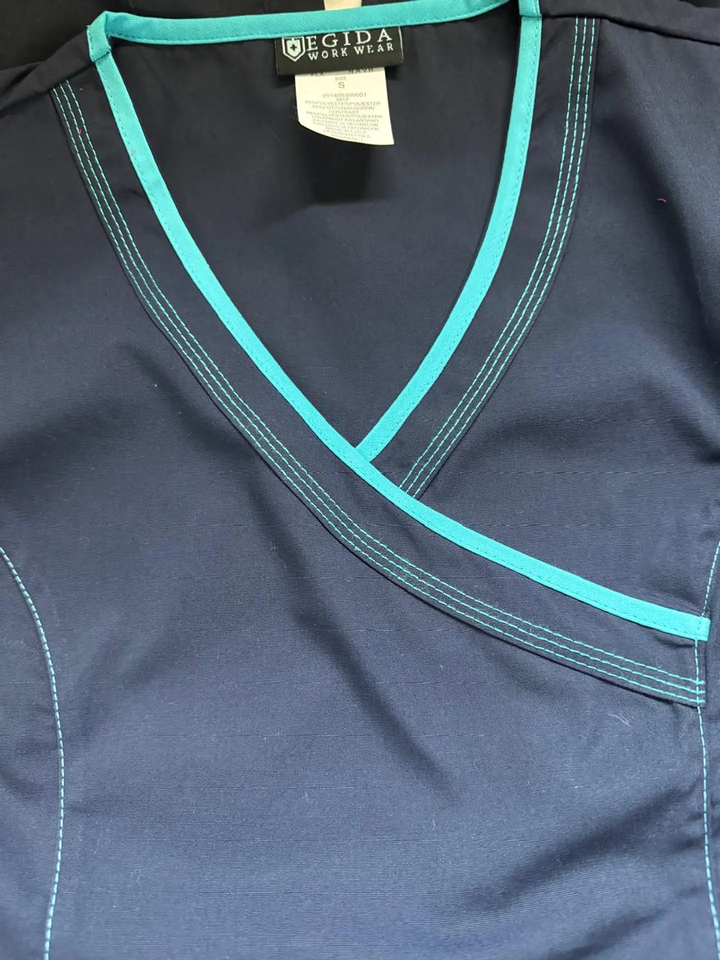 Blusa Cargo Azul Marino Con Hilo Calipso 2