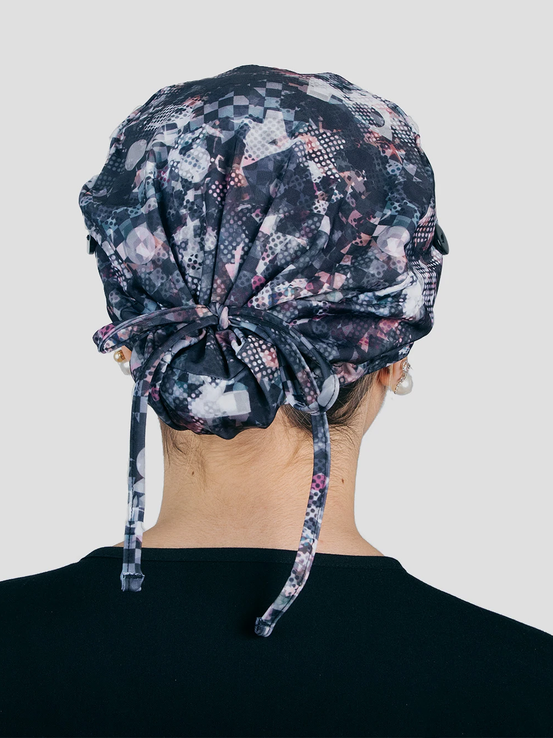 Gorro Médico Estampado Galaxia para Mujer – Antifluido con Botón 3
