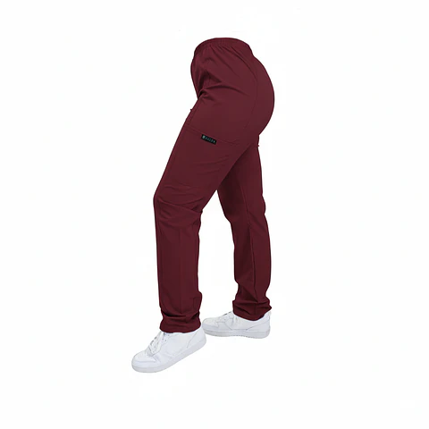 Pantalón Clínico Pitillo Burdeo | Egida Uniformes