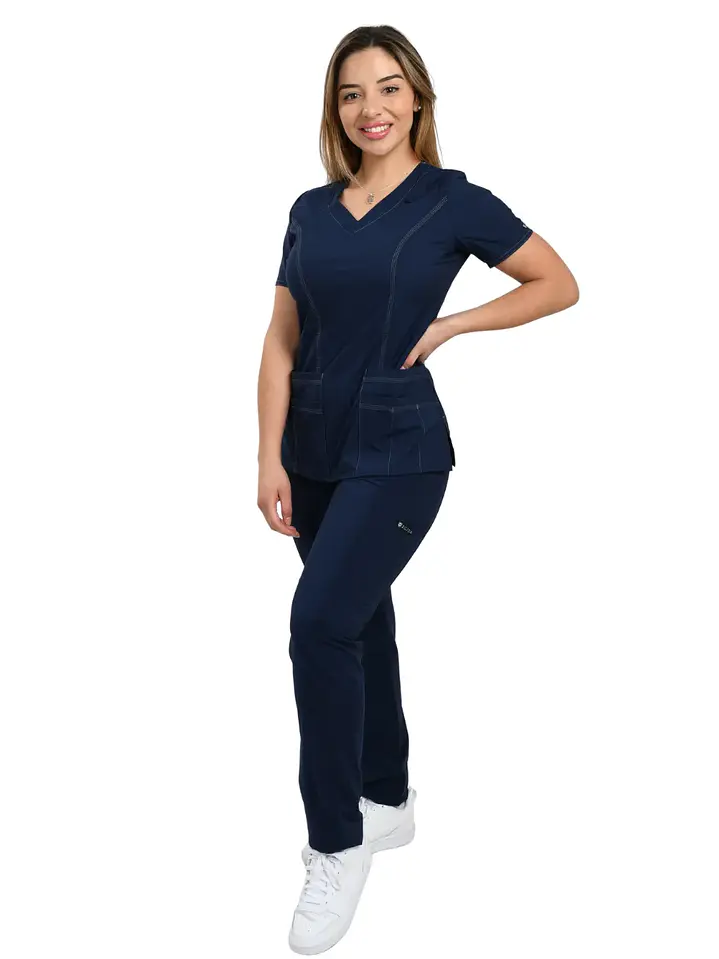 Uniforme Clínico Enfermería - Modelos para Estudiantes e Instituciones 4