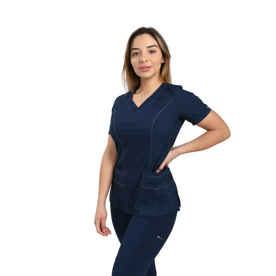 Uniforme Clínico Enfermería - Modelos para Estudiantes e Instituciones 5