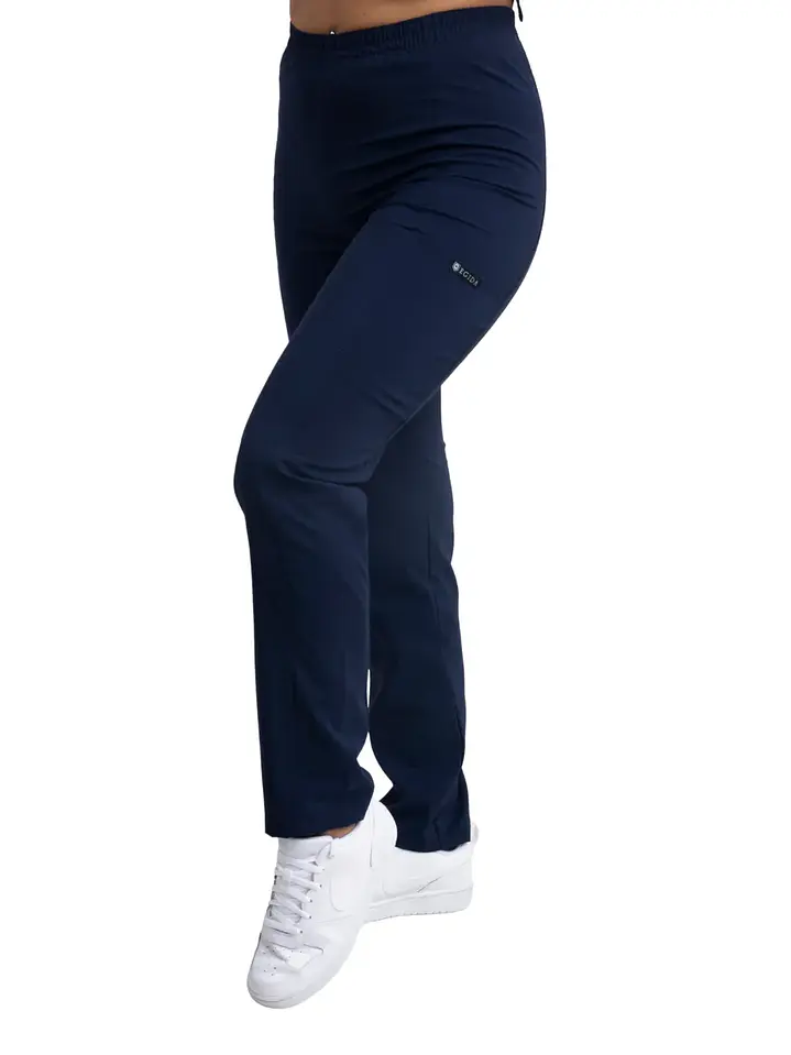 Uniforme Clínico Enfermería - Modelos para Estudiantes e Instituciones 9