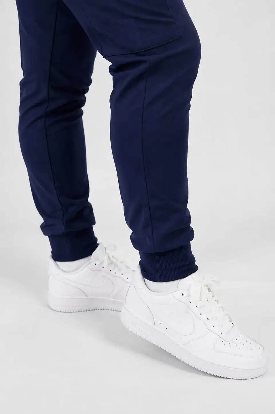 Conjunto Clinico Azul Marino Blusa Hana + Pantalon Jogger  9