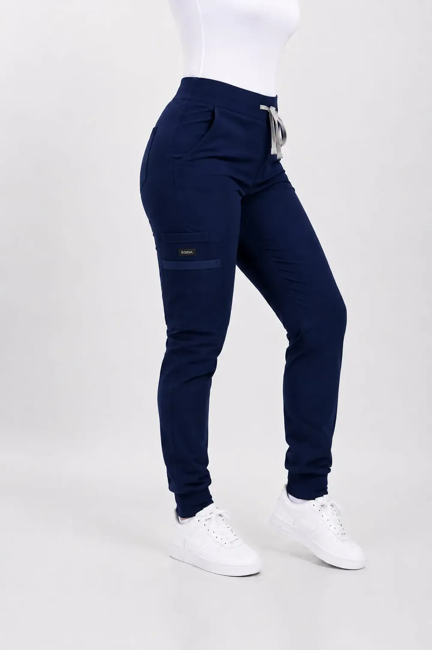 Conjunto Clinico Azul Marino Blusa Hana + Pantalon Jogger  6