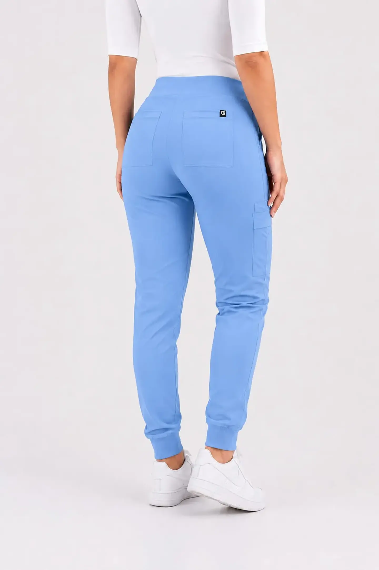 Conjunto Clínico Celeste Ceil Blue con Jogger Aesthetic | Égida 11