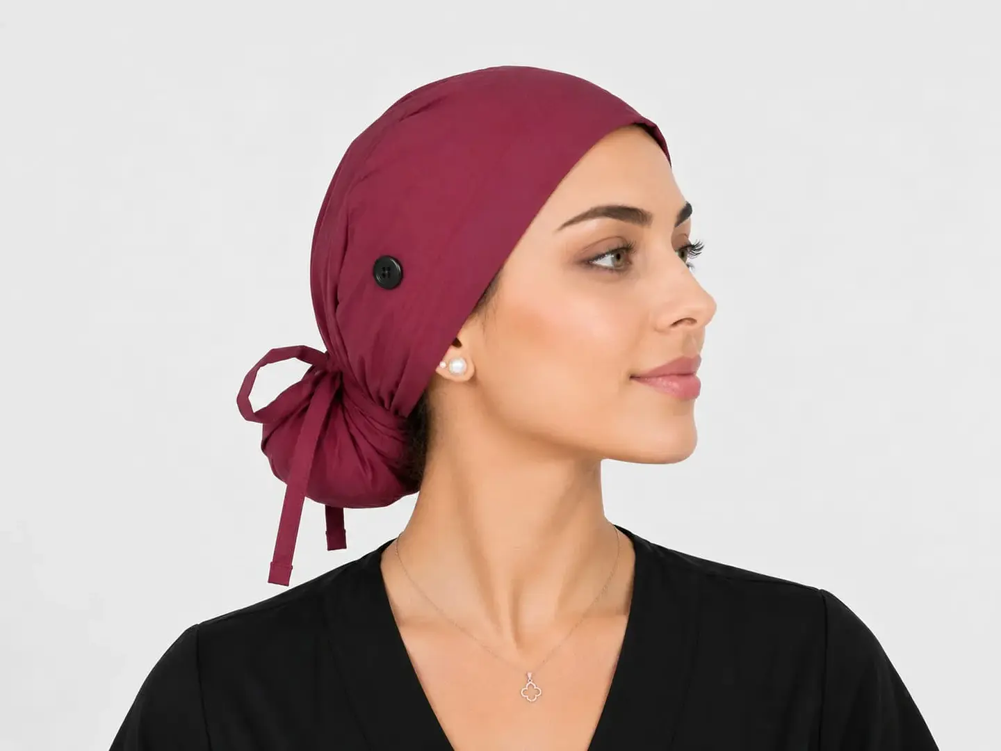 Gorro Quirúrgico Elástico con Botones para Mascarilla – Premium burdeo 2