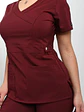 Conjunto Clínico Cargo Premium Antifluido Mujer – Burdeo - Miniatura 7