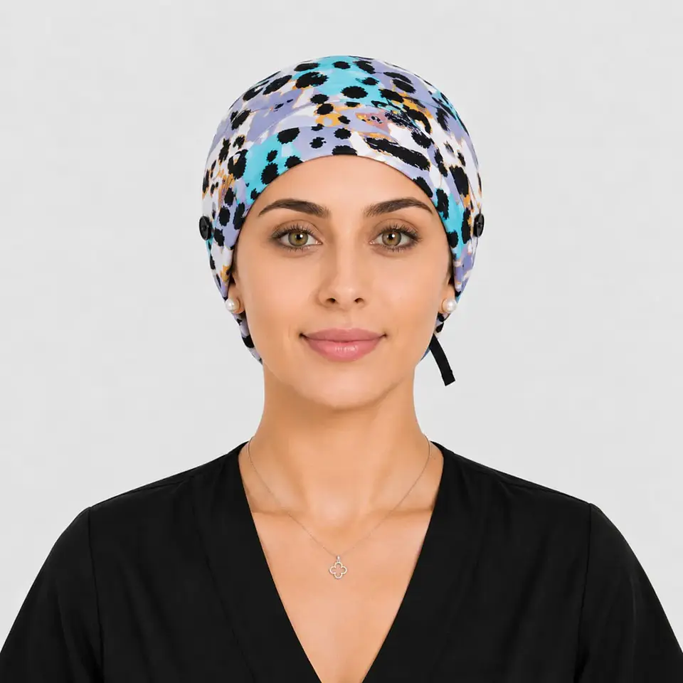 Gorro Quirúrgico con Botones para Mascarilla - Diseño Animal Print Turquesa 2