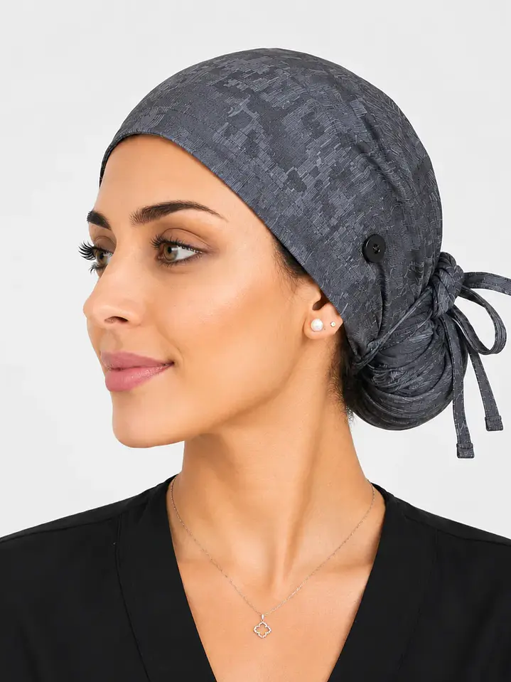 Gorro Quirúrgico con Botones para Mascarilla - Gris Oxford Digital 1