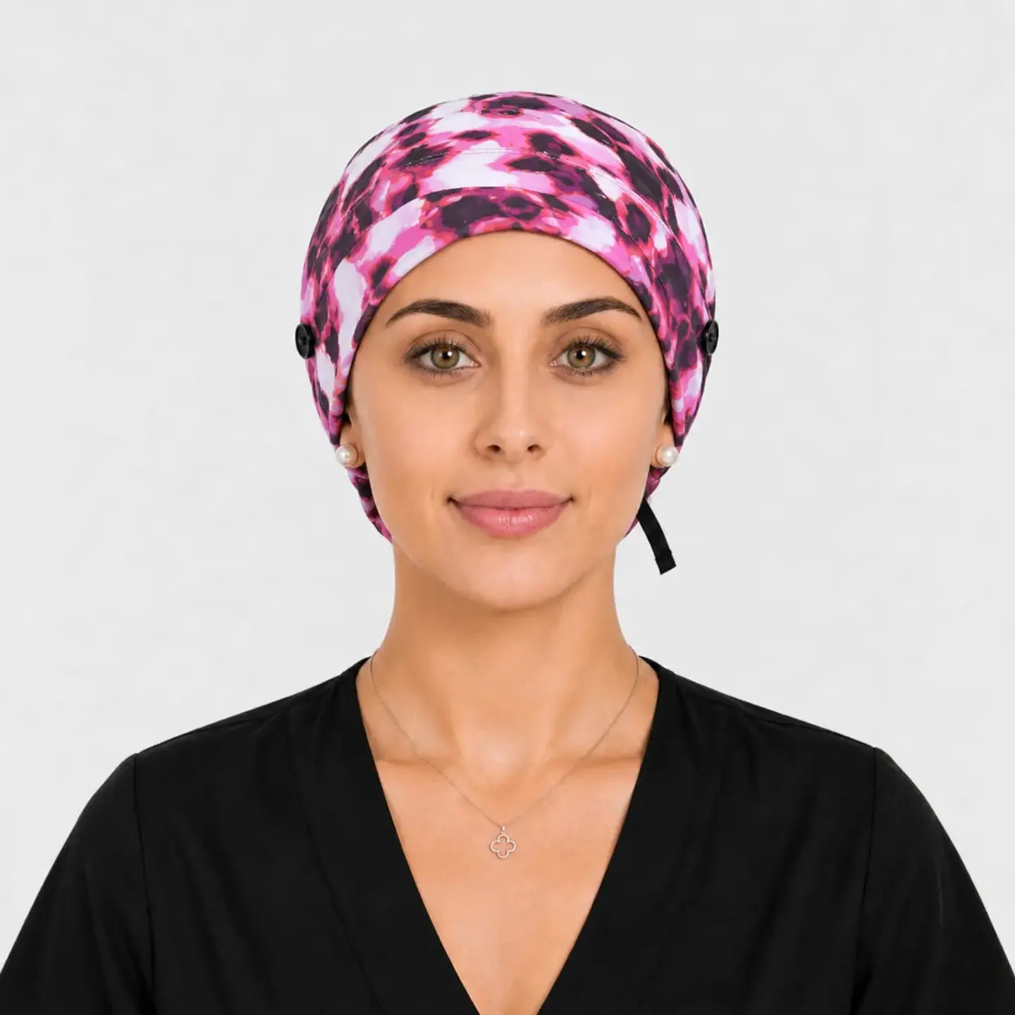 Gorro Quirúrgico con Botones para Mascarilla - Animal Print Fucsia 3