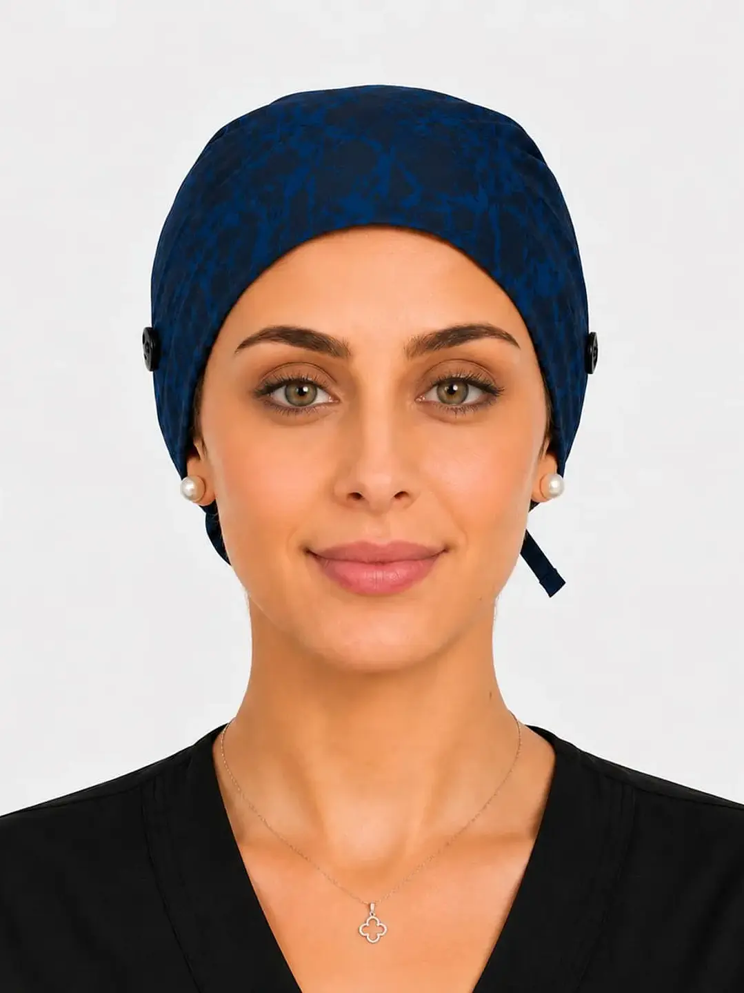 Gorro Clínico con Botones para Mascarilla - Azul Marino Texturizado - Uniformes clínicos Égida Chile