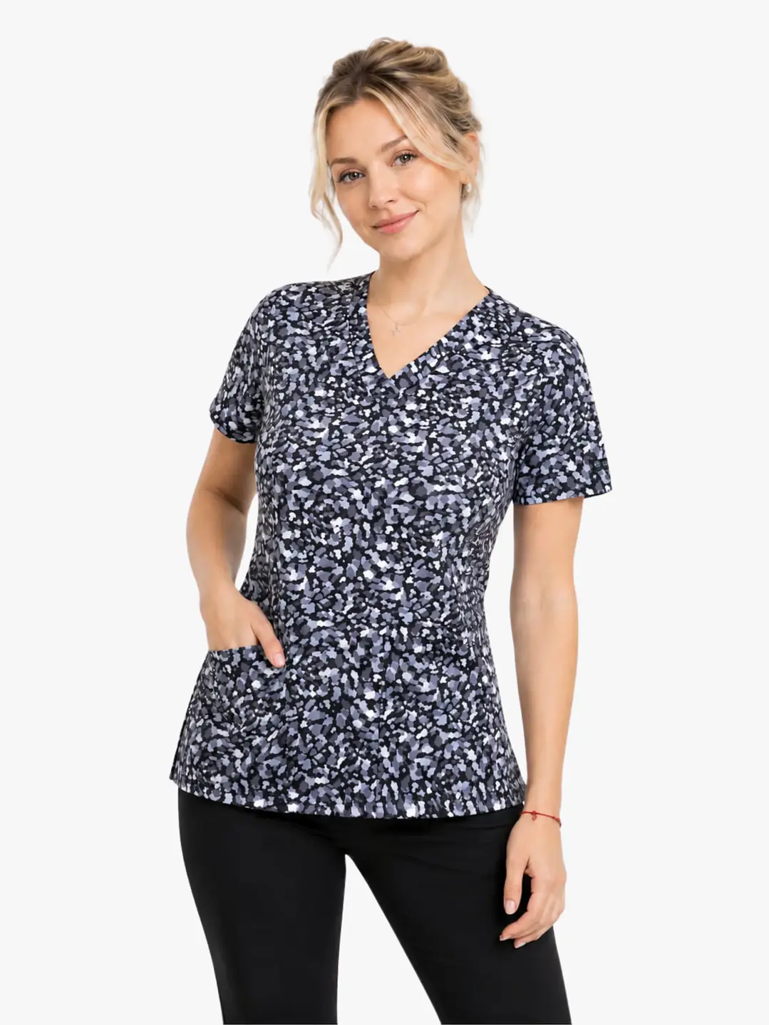 Blusa Clínica Estampada Nébula Gris Premium Egida - Uniformes clínicos Égida Chile