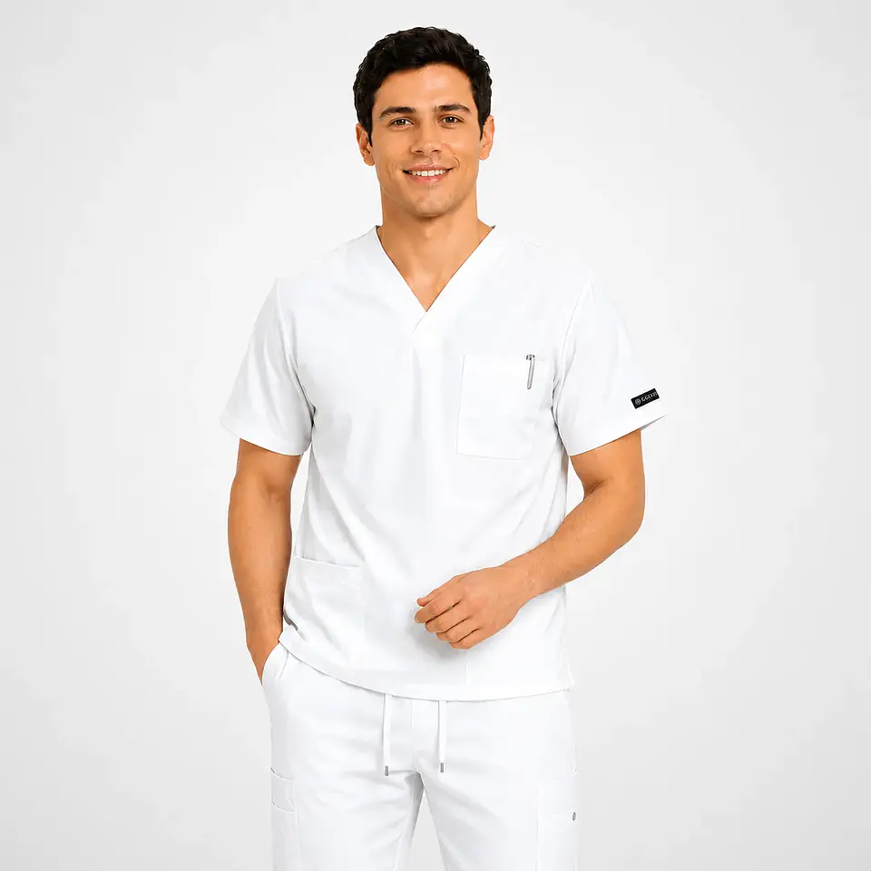 Polera Médica Cargo Hombre Cuello en V Antifluido Blanco | Egida 2