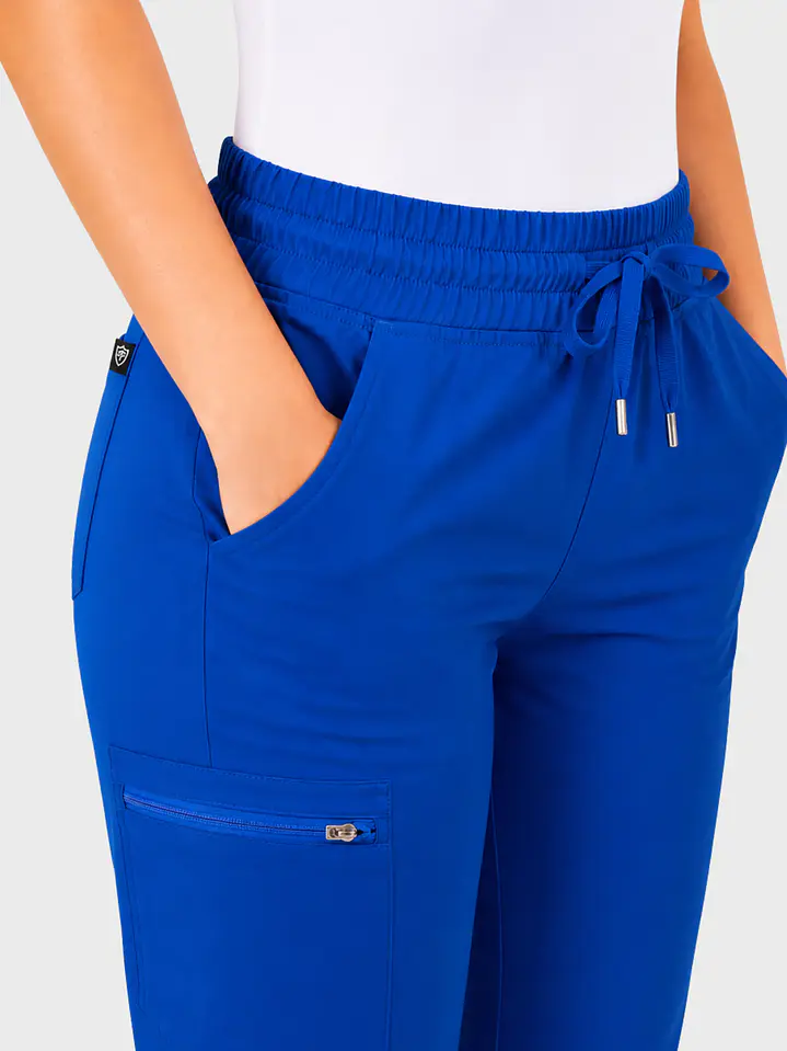 Pantalón Clínico Cargo Recto Hana Mujer Azul Rey Antifluido | Linea Aesthetic 3