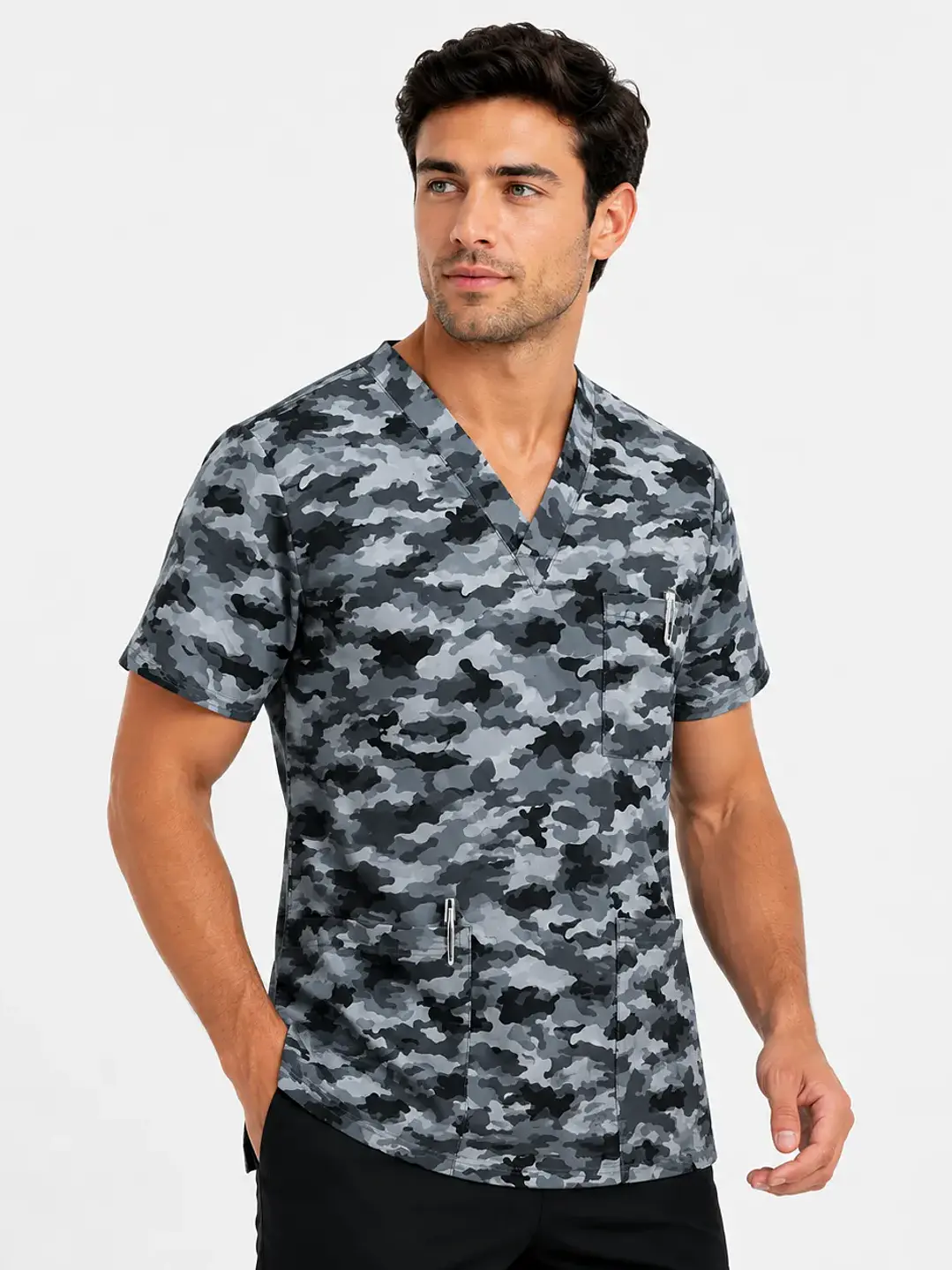 Polera Médica Antifluido Hombre Camuflaje Urbano Gris  - Uniformes clínicos Égida Chile