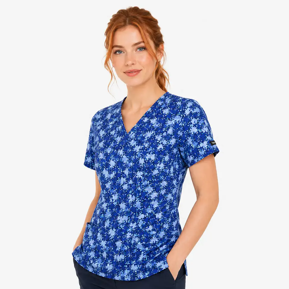 Blusa Médica Estampada Pixel Azul Mujer  1