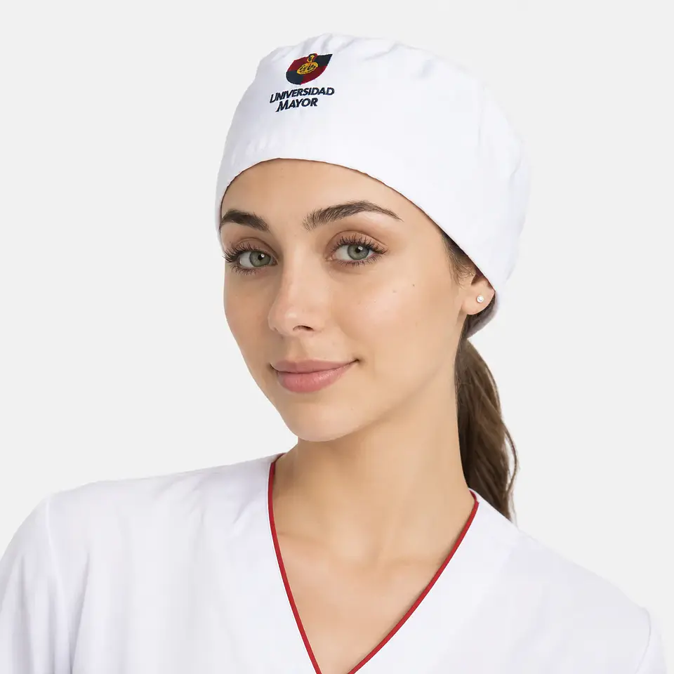 Gorro Clínico Blanco Bordado Universidad Mayor  1